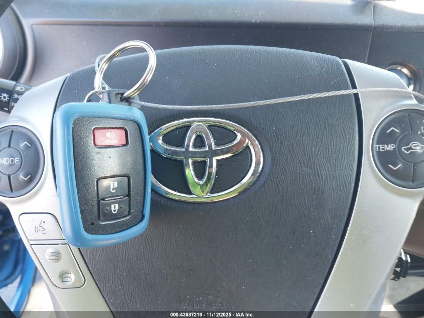 2014 Toyota Prius C Three VIN: JTDKDTB39E1063864 Lot: 43687219