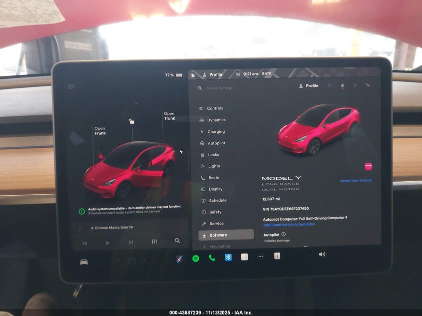 2025 Tesla Model Y Long Range Dual Motor All-Wheel Drive VIN: 7SAYGDEE6SF237450 Lot: 43687239