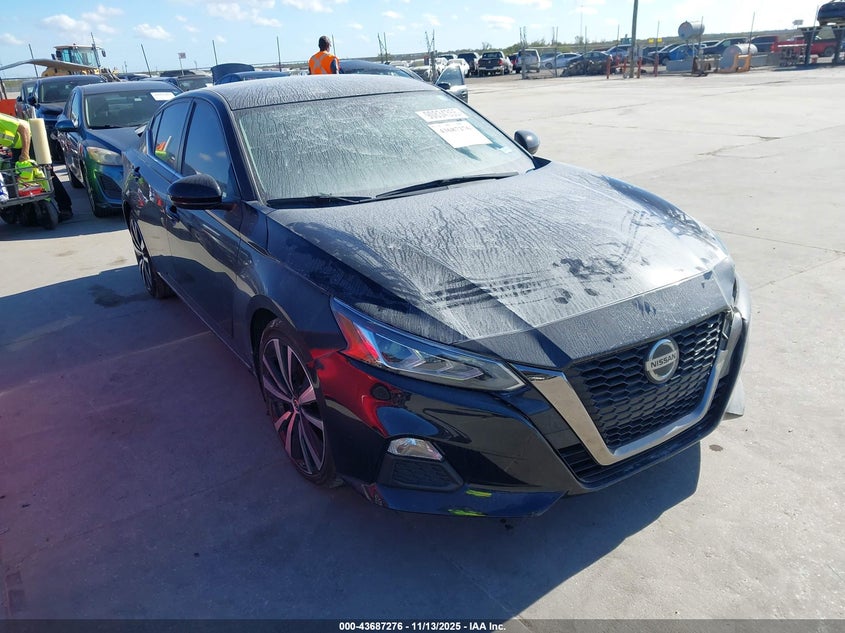 NISSAN ALTIMA SR FWD