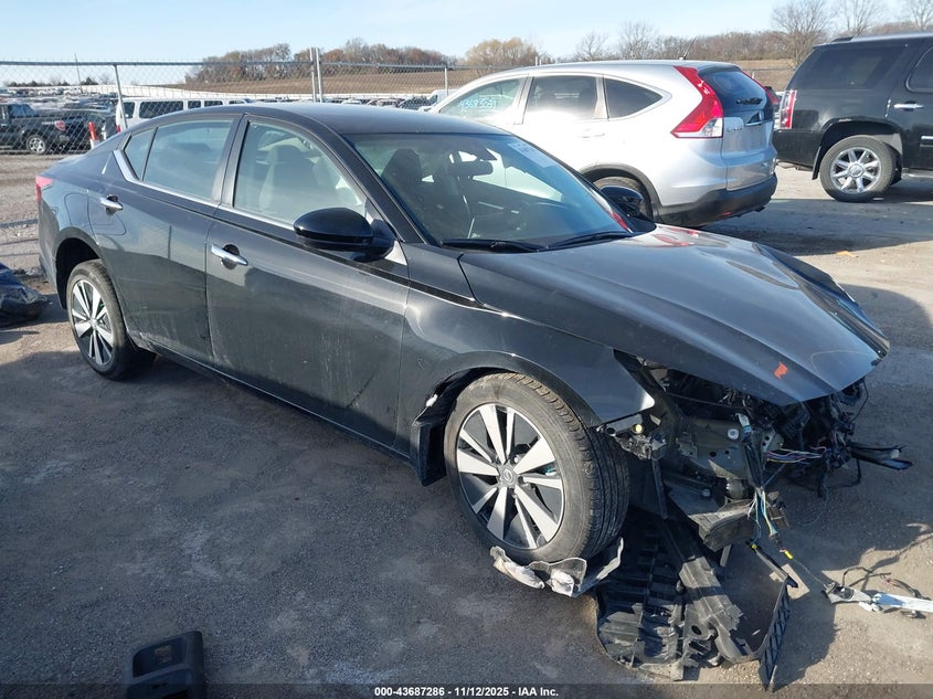 NISSAN ALTIMA SV INTELLIGENT AWD