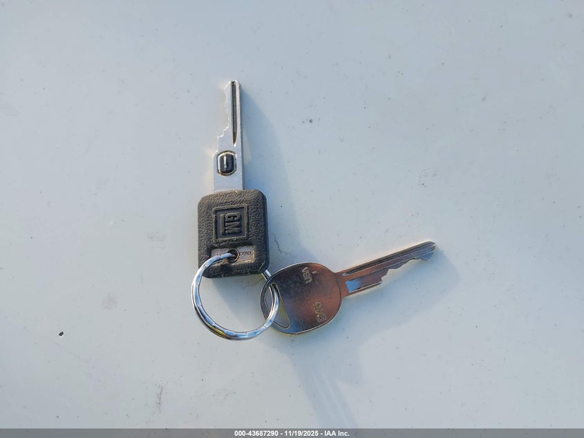 2001 Chevrolet Camaro VIN: 2G1FP32K112138192 Lot: 43687290