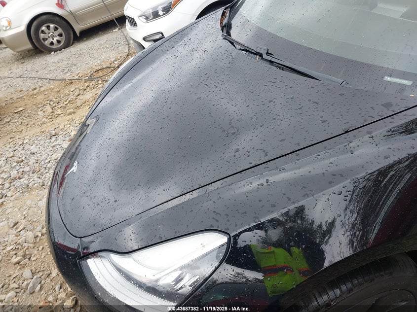 2018 Tesla Model 3 Long Range/Performance VIN: 5YJ3E1EB4JF182626 Lot: 43687382