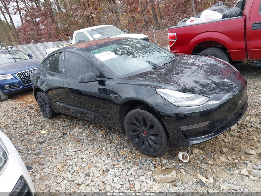 2018 Tesla Model 3 Long Range/Performance VIN: 5YJ3E1EB4JF182626 Lot: 43687382