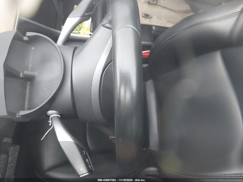 2018 Tesla Model 3 Long Range/Performance VIN: 5YJ3E1EB4JF182626 Lot: 43687382