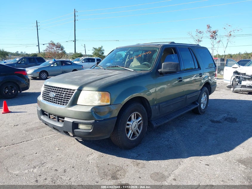 1FMRU15W74LB06170 2004 FORD EXPEDITION photo no. 2