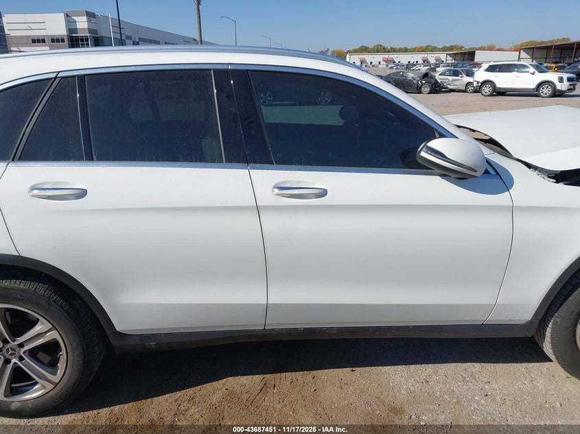 2017 Mercedes-Benz Glc 300 VIN: WDC0G4JB4HF213085 Lot: 43687451