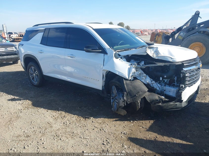 CHEVROLET TRAVERSE FWD LT