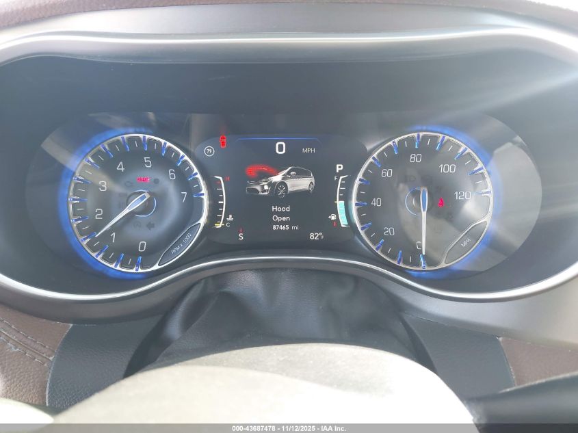 2018 Chrysler Pacifica Limited VIN: 2C4RC1GG3JR295240 Lot: 43687478