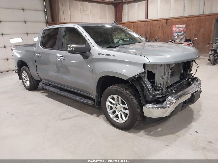 CHEVROLET SILVERADO 1500 4WD SHORT BED LT WITH 2FL