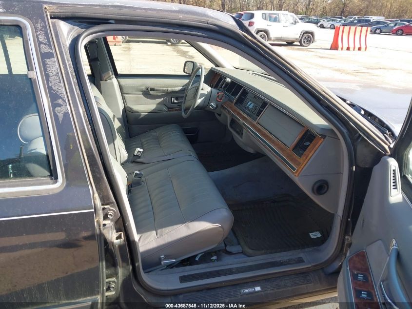 1LNLM81W7RY777580 1994 LINCOLN TOWN CAR photo no. 5