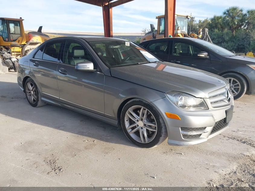 2013 Mercedes-Benz C 300 Sport 4Matic VIN: WDDGF8AB6DR268974 Lot: 43687638