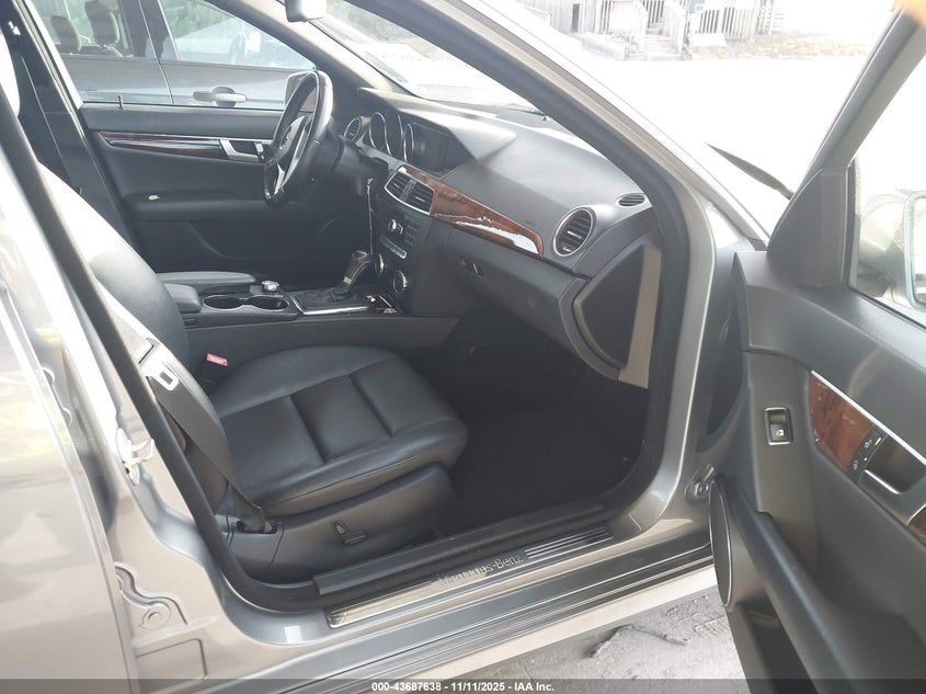 2013 Mercedes-Benz C 300 Sport 4Matic VIN: WDDGF8AB6DR268974 Lot: 43687638