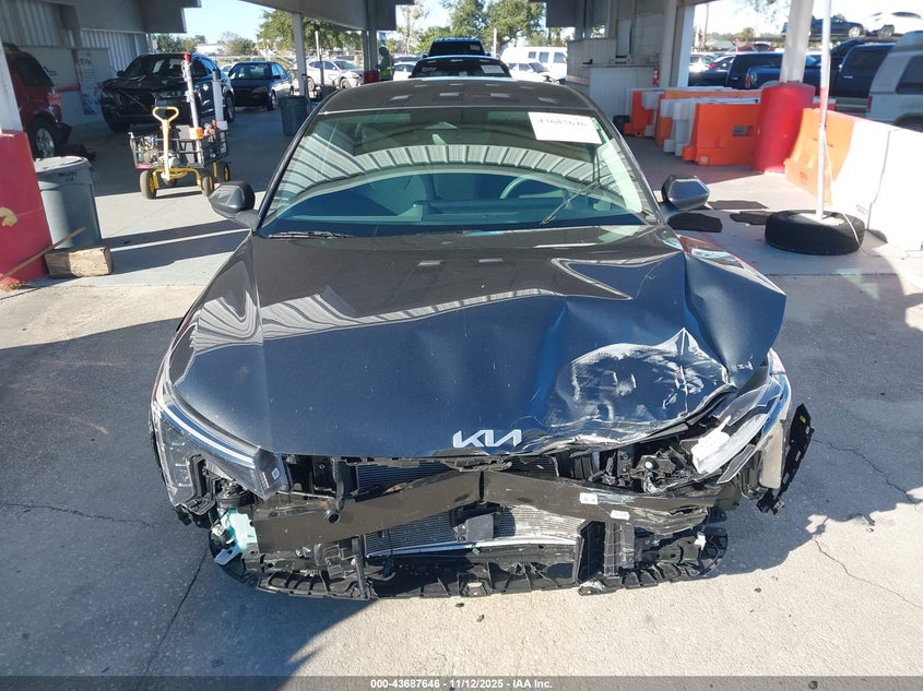 2025 Kia K4 Lx VIN: 3KPFT4DE4SE083537 Lot: 43687646