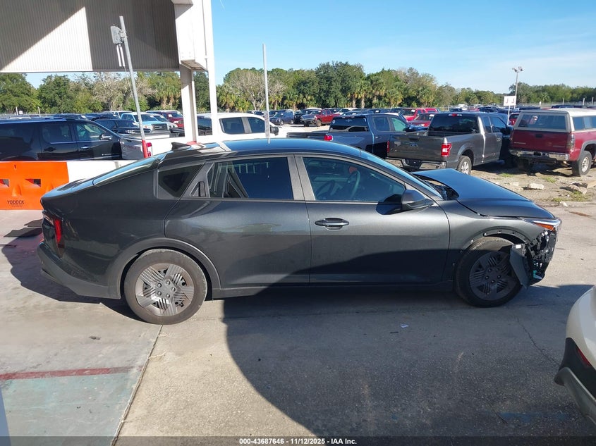 2025 Kia K4 Lx VIN: 3KPFT4DE4SE083537 Lot: 43687646