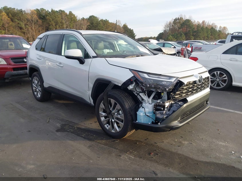 TOYOTA RAV4 XLE PREMIUM