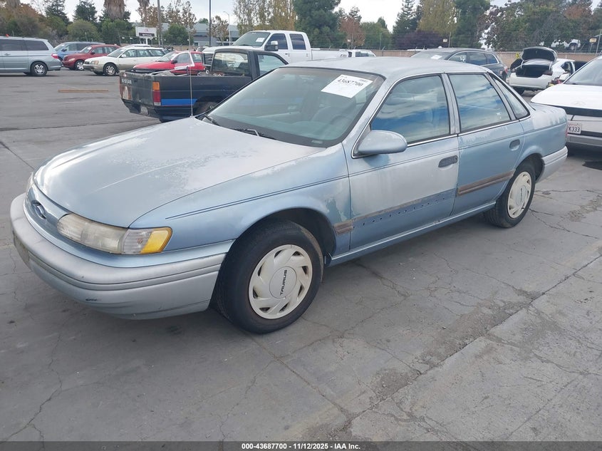 1FACP52U4NG186331 1992 FORD TAURUS photo no. 2