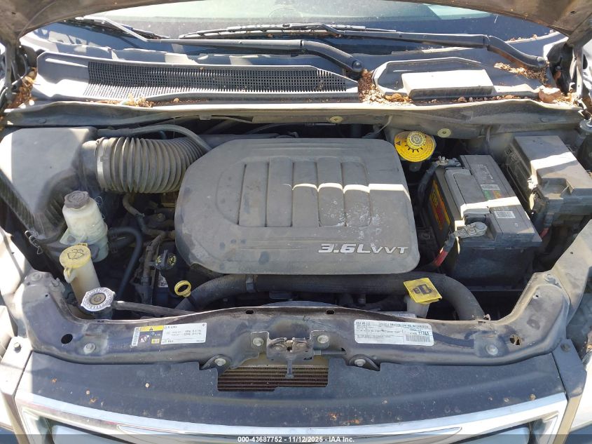 2015 Chrysler Town & Country Limited Platinum VIN: 2C4RC1GG5FR754162 Lot: 43687752