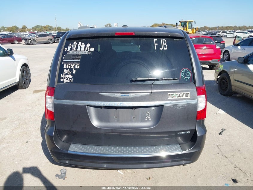 2015 Chrysler Town & Country Limited Platinum VIN: 2C4RC1GG5FR754162 Lot: 43687752