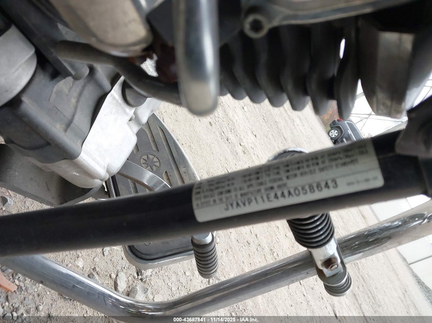 2004 Yamaha Xvs1100 A VIN: JYAVP11E44A058643 Lot: 43687841