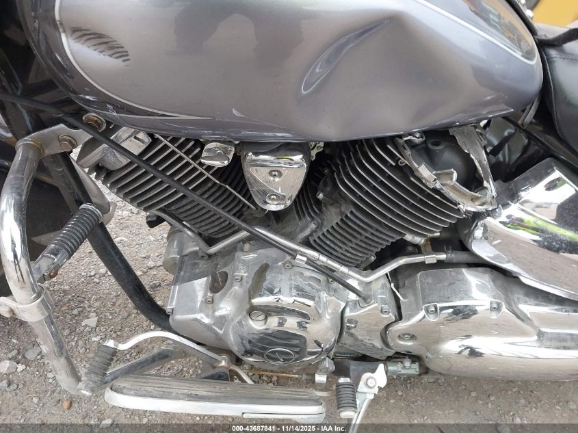 2004 Yamaha Xvs1100 A VIN: JYAVP11E44A058643 Lot: 43687841