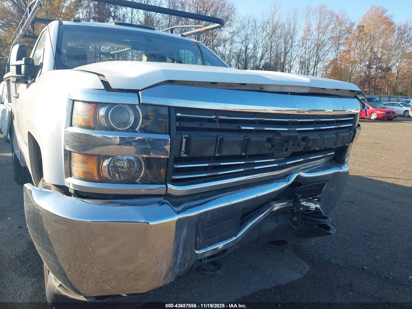 1GC0CUEG2HZ335837 2017 CHEVROLET SILVERADO photo no. 6