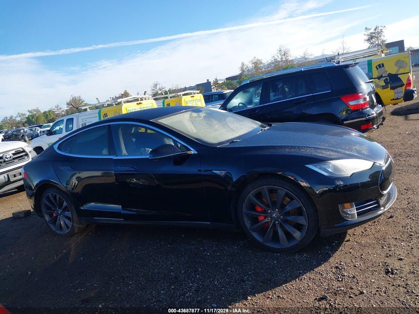 2014 Tesla Model S P85 VIN: 5YJSA1H1XEFP45050 Lot: 43687877