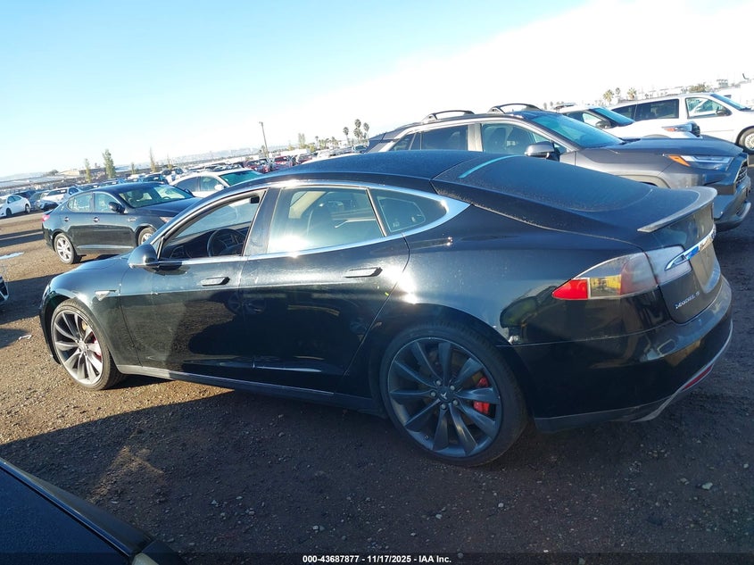 2014 Tesla Model S P85 VIN: 5YJSA1H1XEFP45050 Lot: 43687877