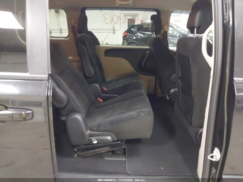 2016 Dodge Grand Caravan Sxt VIN: 2C4RDGCG9GR225367 Lot: 43688013