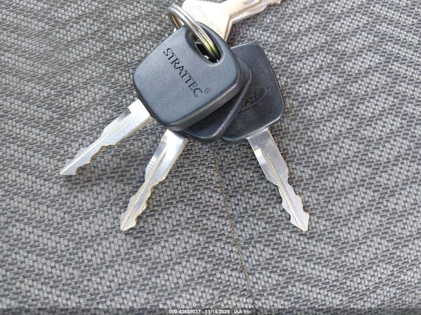 2003 Ford F-150 Lariat/Xl/Xlt VIN: 1FTRX18W03NB70982 Lot: 43688037