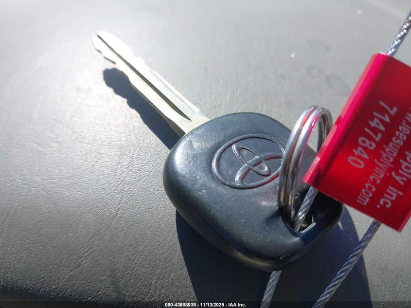 2002 Toyota Camry Solara Se V6 VIN: 2T1CF22P32C594903 Lot: 43688039