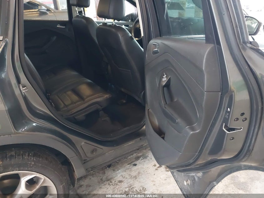 2016 Ford Escape Titanium VIN: 1FMCU9J99GUC00652 Lot: 43688102