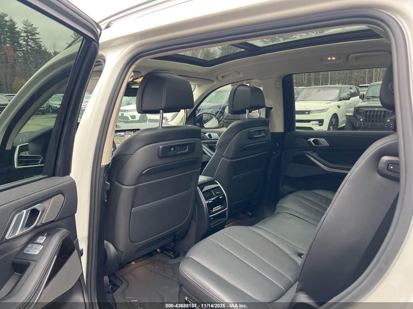 5UXCW2C02L9C39408 2020 BMW X7 photo no. 8