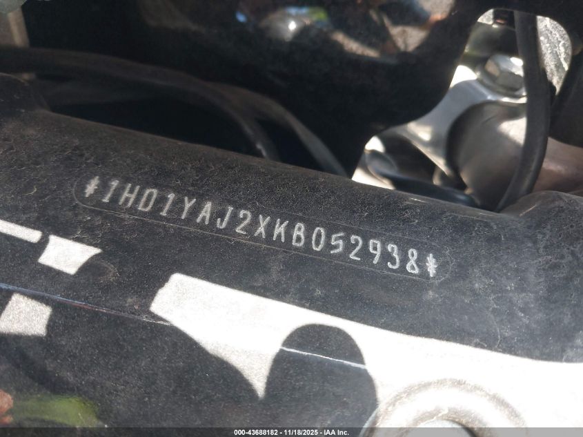 2019 Harley-Davidson Flhc VIN: 1HD1YAJ2XKB052938 Lot: 43688182