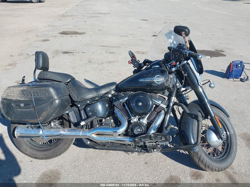 2019 Harley-Davidson Flhc VIN: 1HD1YAJ2XKB052938 Lot: 43688182