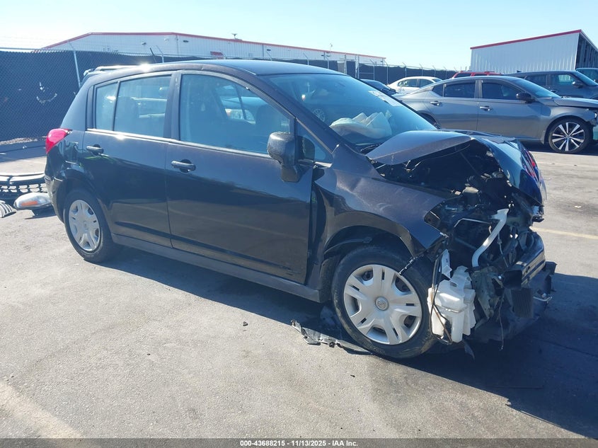 NISSAN VERSA 1.8S