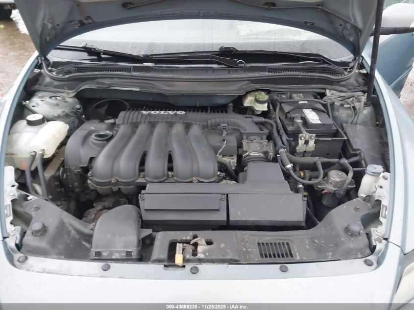 2008 Volvo S40 2.4I VIN: YV1MS390082385747 Lot: 43688235