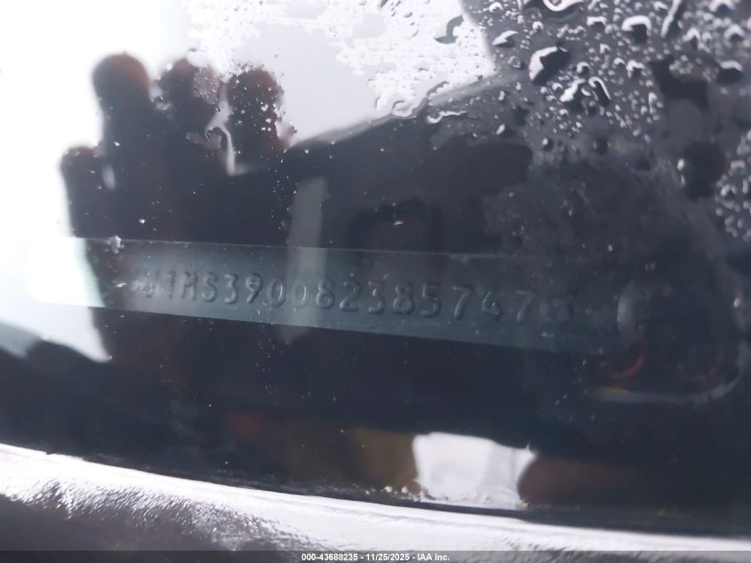 2008 Volvo S40 2.4I VIN: YV1MS390082385747 Lot: 43688235