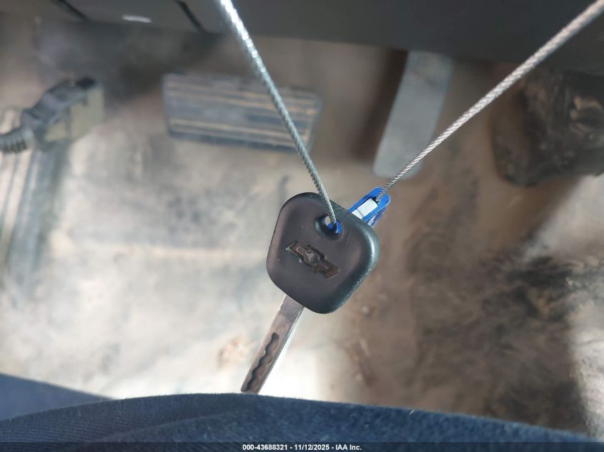 2017 Chevrolet Silverado 1500 Wt VIN: 1GCNCNEH2HZ181098 Lot: 43688321