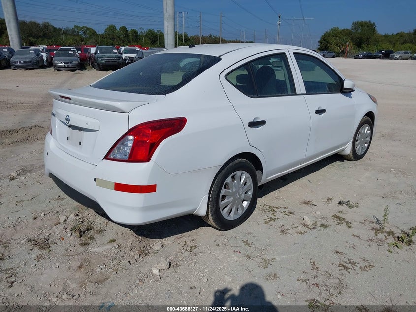 2016 Nissan Versa 1.6 S+