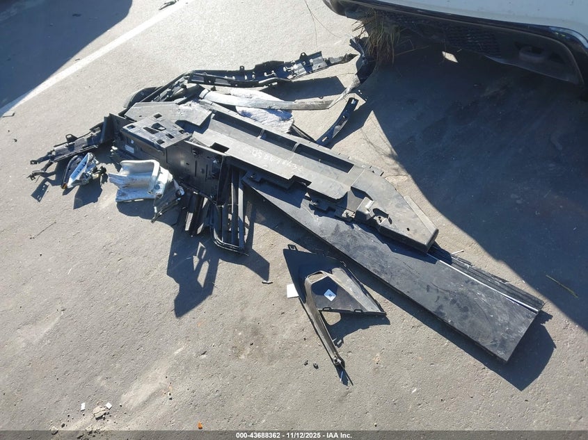 2024 Cadillac Lyriq Luxury W/1Se VIN: 1GYKPSRL3RZ129317 Lot: 43688362