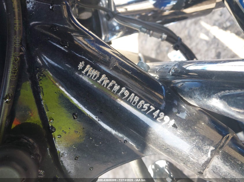 2010 Harley-Davidson Flhtk VIN: 1HD1KEM19AB657429 Lot: 43688389