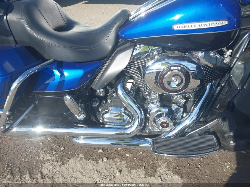 2010 Harley-Davidson Flhtk VIN: 1HD1KEM19AB657429 Lot: 43688389