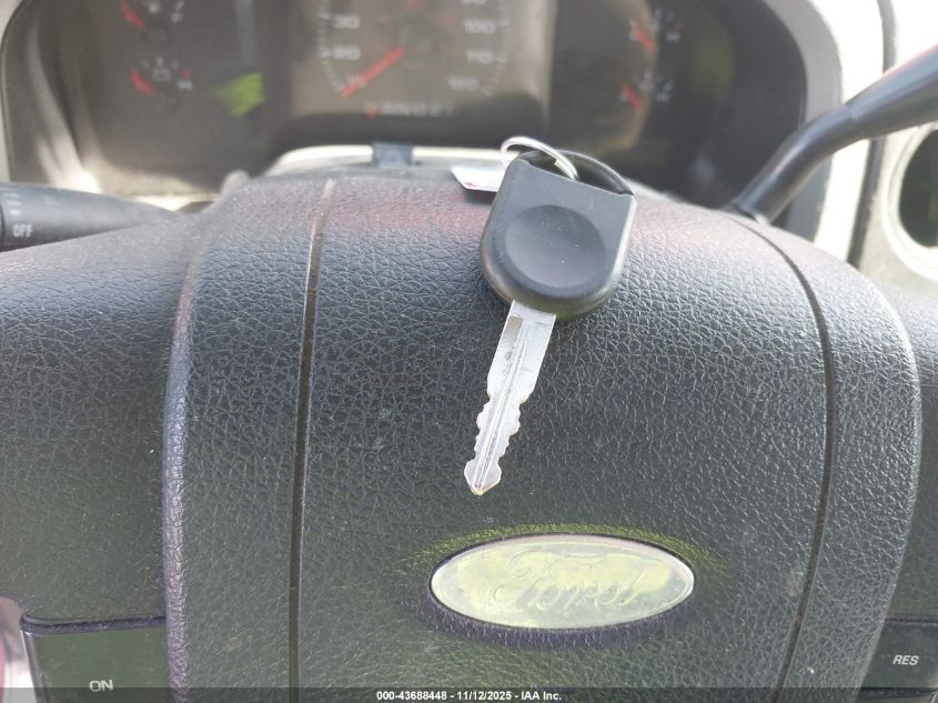 2005 Ford F-150 Stx/Xlt VIN: 1FTRX02W05KD48803 Lot: 43688448