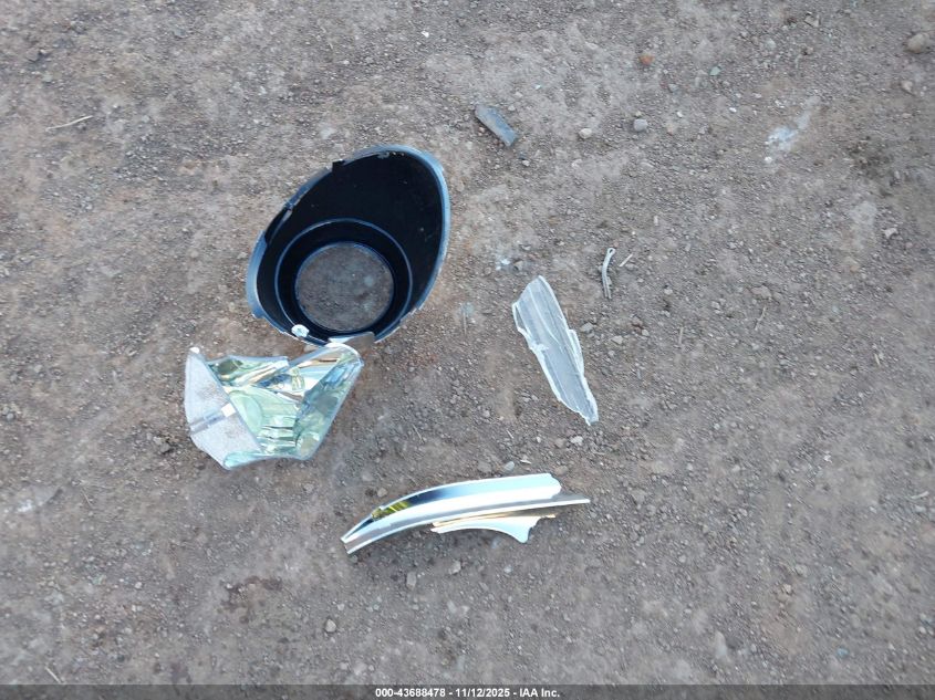 2005 Lexus Es 330 VIN: JTHBA30G855137832 Lot: 43688478