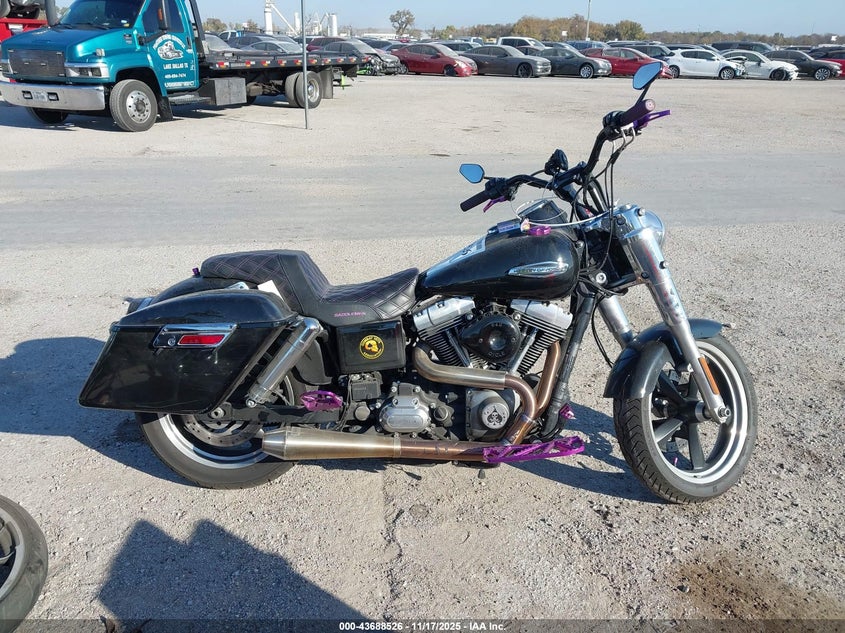 2016 Harley-Davidson Fld Switchback VIN: 1HD1GZM13GC326177 Lot: 43688526