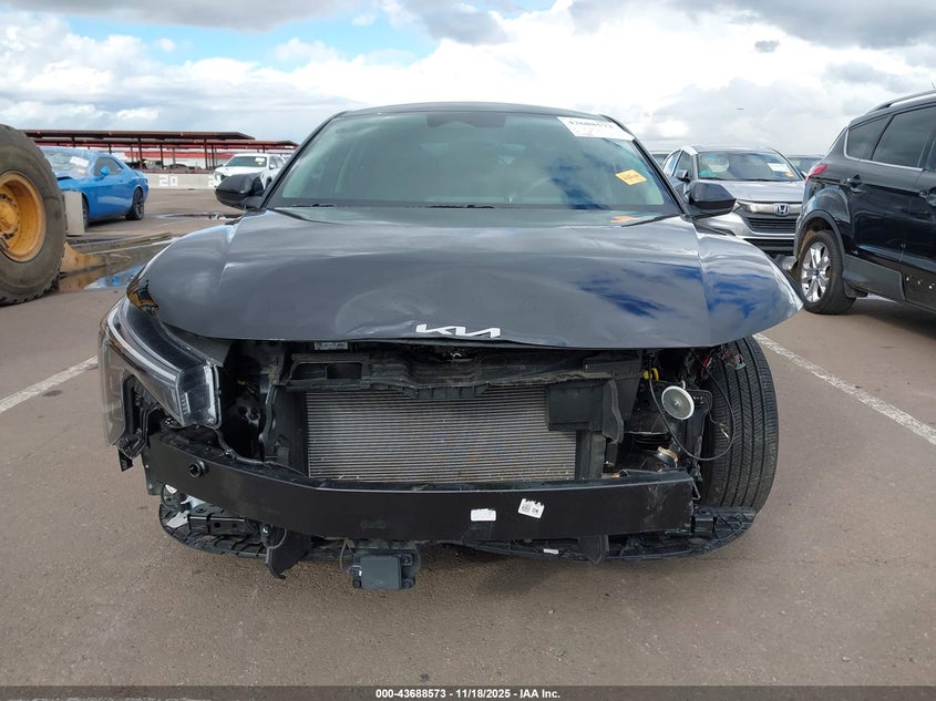 2025 Kia K4 Lxs VIN: 3KPFT4DE4SE095865 Lot: 43688573