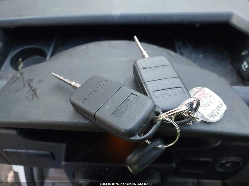 2013 MERCEDES-BENZ SPRINTER 2500 NORMAL ROOF WD3PE7CC8D5796076