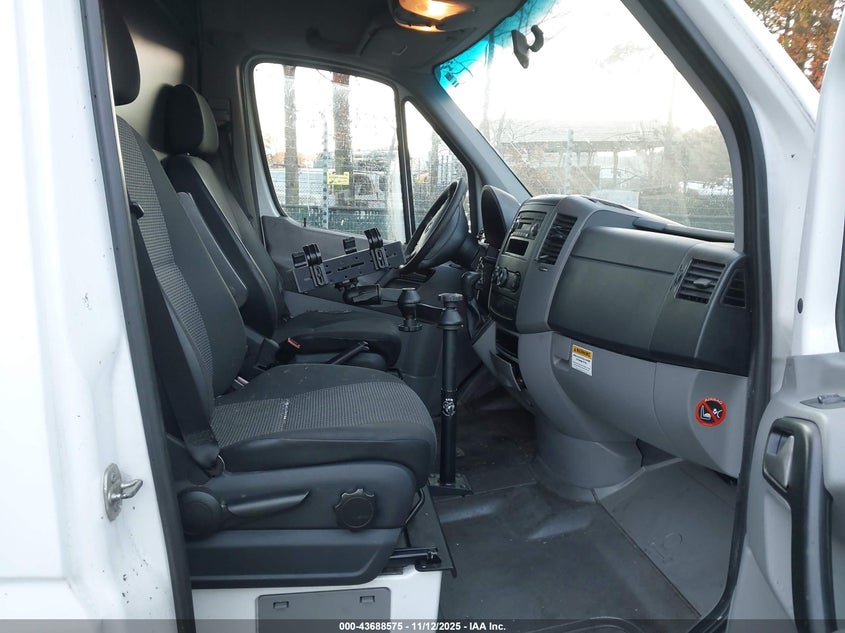 2013 MERCEDES-BENZ SPRINTER 2500 NORMAL ROOF WD3PE7CC8D5796076