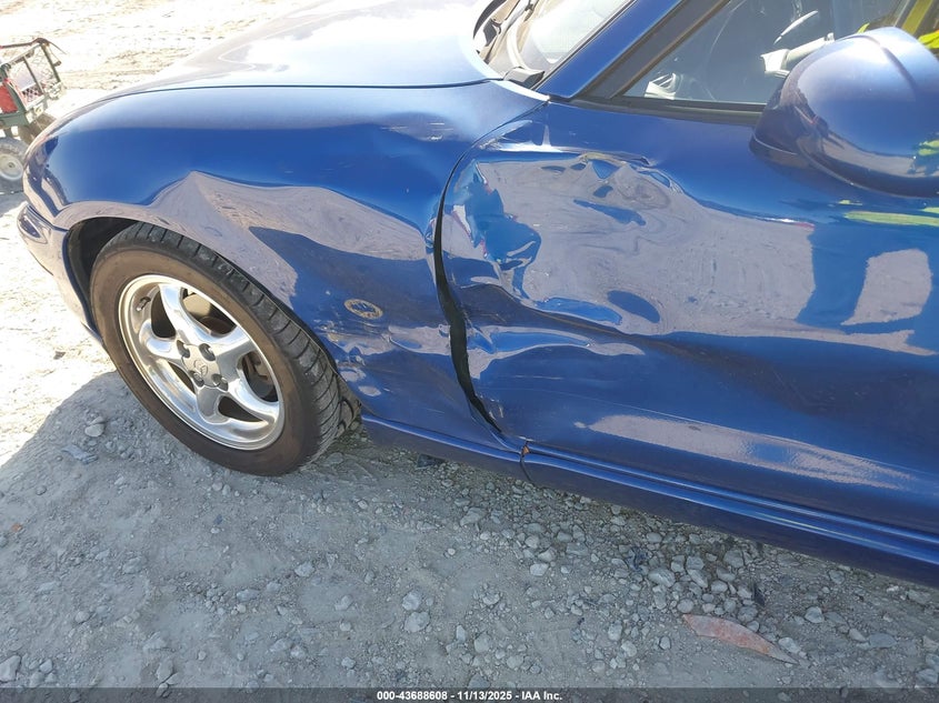 1999 Mazda Mx-5 Miata Leather Pkg/Popular Equipment Pkg/Sports Pkg/Touring Pkg VIN: JM1NB3537X0129416 Lot: 43688608