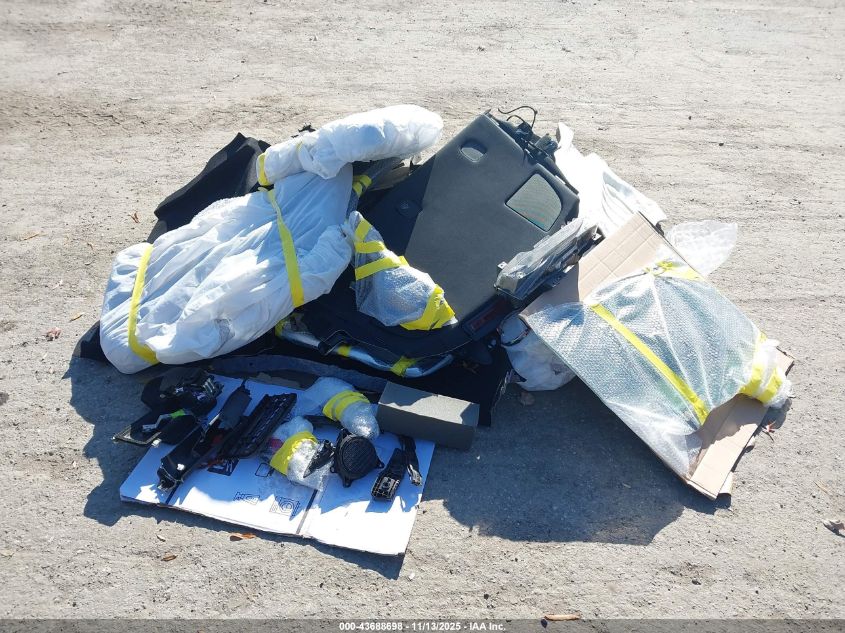 2022 Tesla Model 3 Long Range Dual Motor All-Wheel Drive VIN: 5YJ3E1EBXNF277620 Lot: 43688698